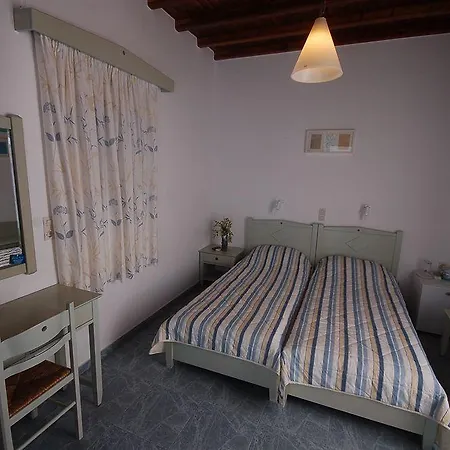Morfoula's 2* Mykonos Town